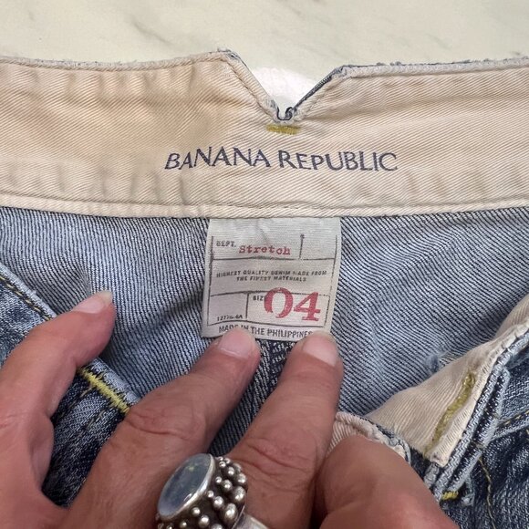 Banana Republic Jeans Double Buttons, Flap Pockets, Wide Leg - yellow accents 4 - Picture 8 of 11